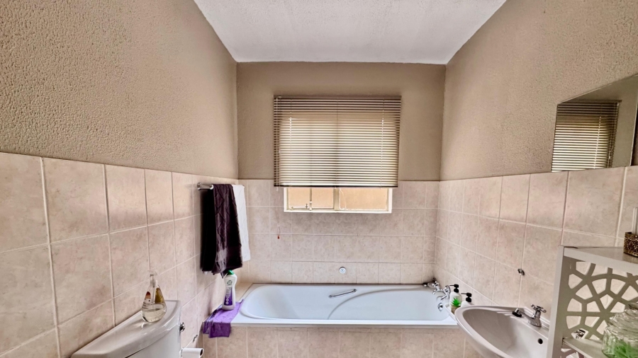 3 Bedroom Property for Sale in Cashan North West